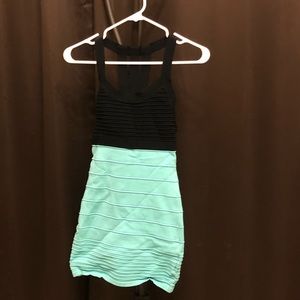 Mini body con dress